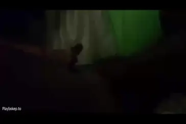 Gadis Cantik Goyang Atas Kasur Mantap Banget